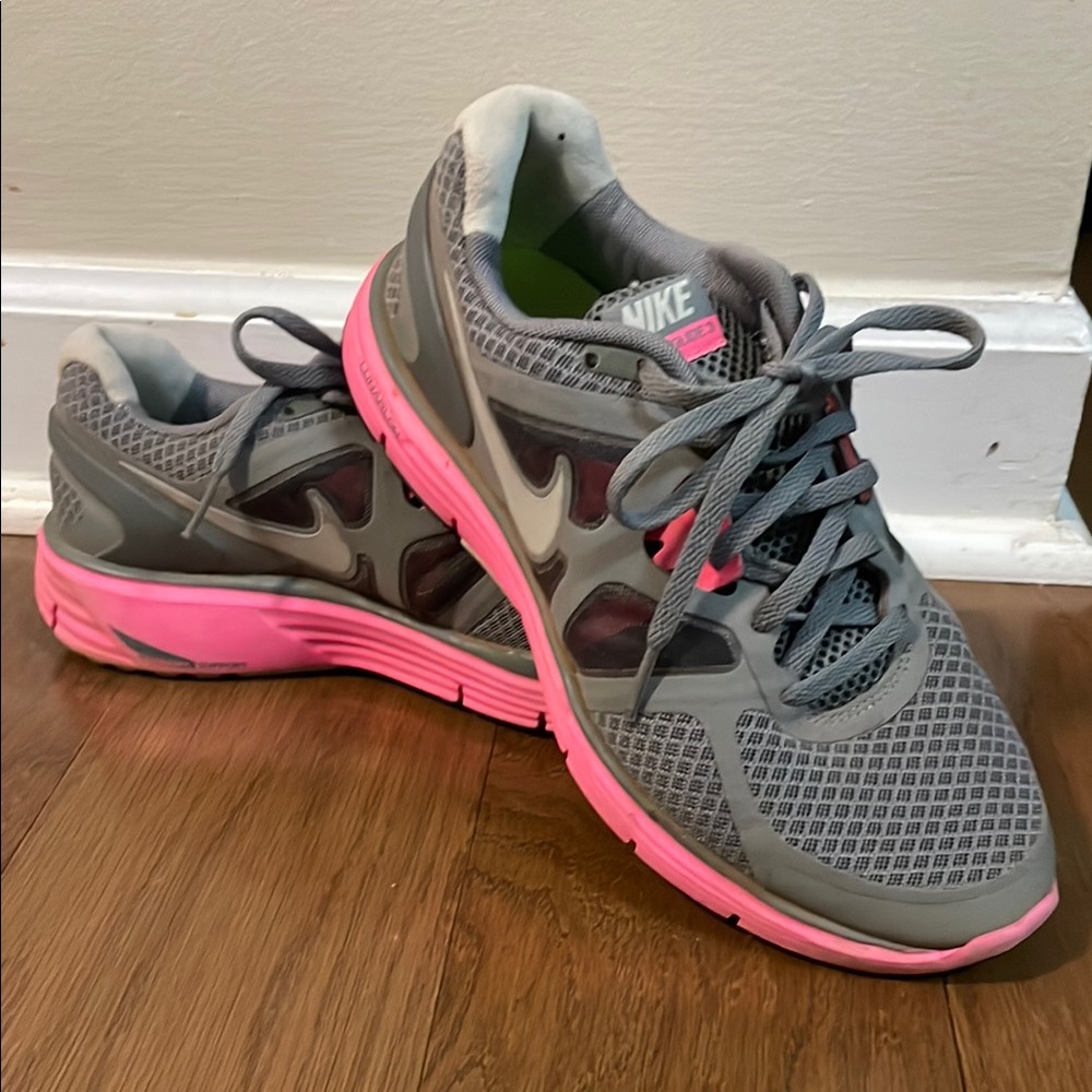 Nike Women's Gray and Pink Running Shoes